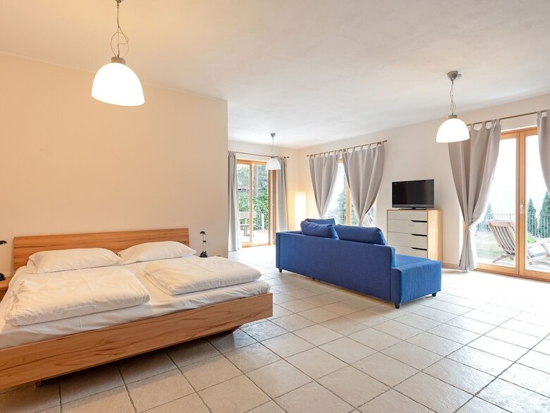 Unique Holiday Home In Bassanega With Garden
