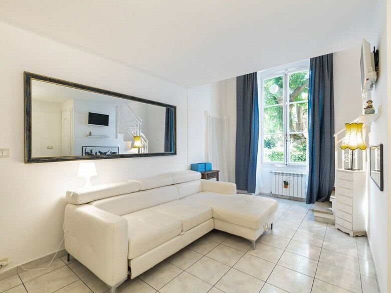 Elegant Apartment In Sanremo