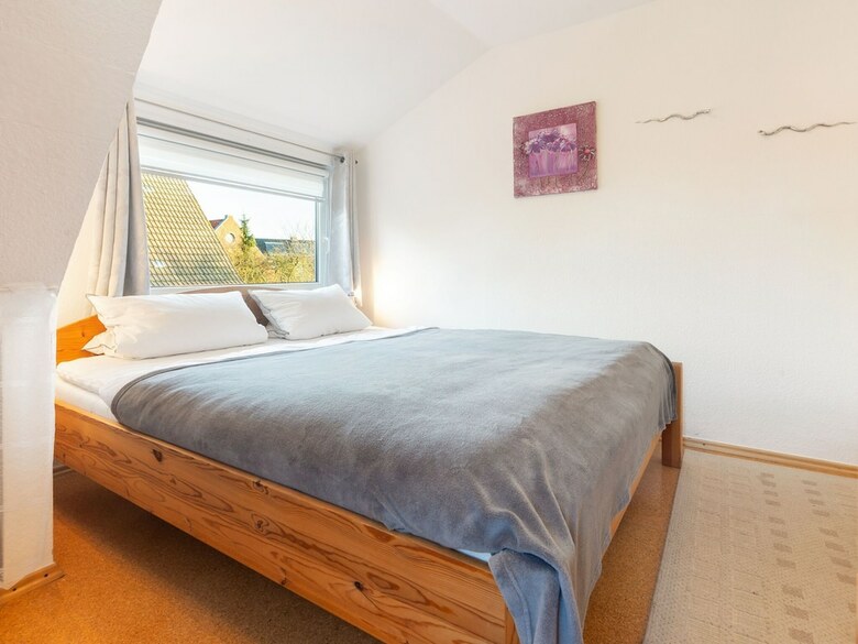 Dreamy Apartment In Greetsiel With Balcony