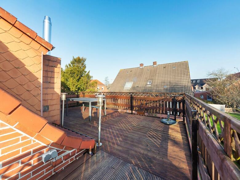 Dreamy Apartment In Greetsiel With Balcony