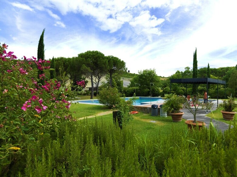 Agroturismo Quaint Apartment In Certaldo With Swimming Pool