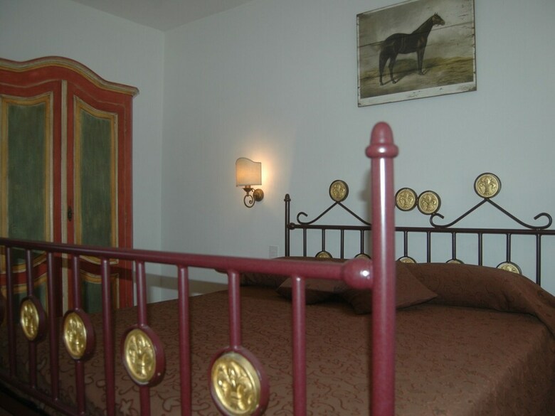 Agroturismo Quaint Apartment In Certaldo With Swimming Pool