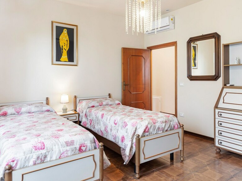 Spacious Apartment In Subbiano With Garden