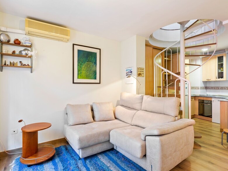 Quaint Apartment In Granda With Terrace