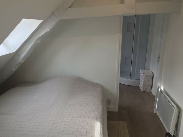 Calm And Comfortable Apartment In Bayeux