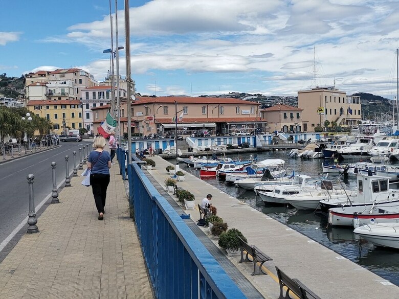 Fascinating Apartment In Sanremo Near Sea