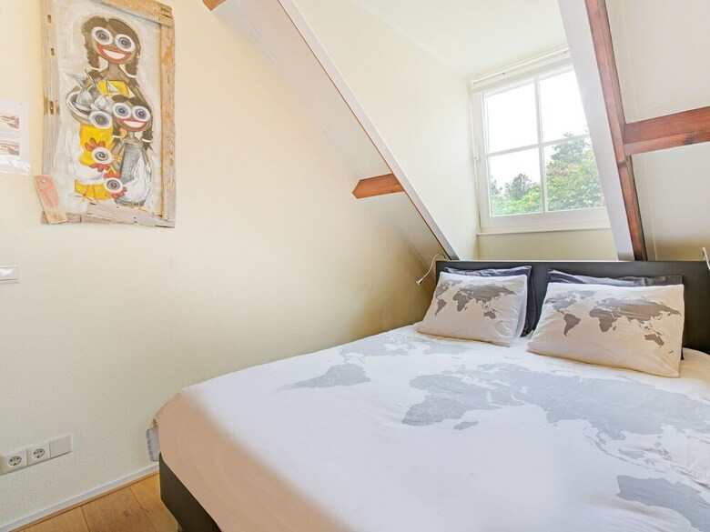 Picturesque Holiday Home In Oldenzaal With Jacuzzi
