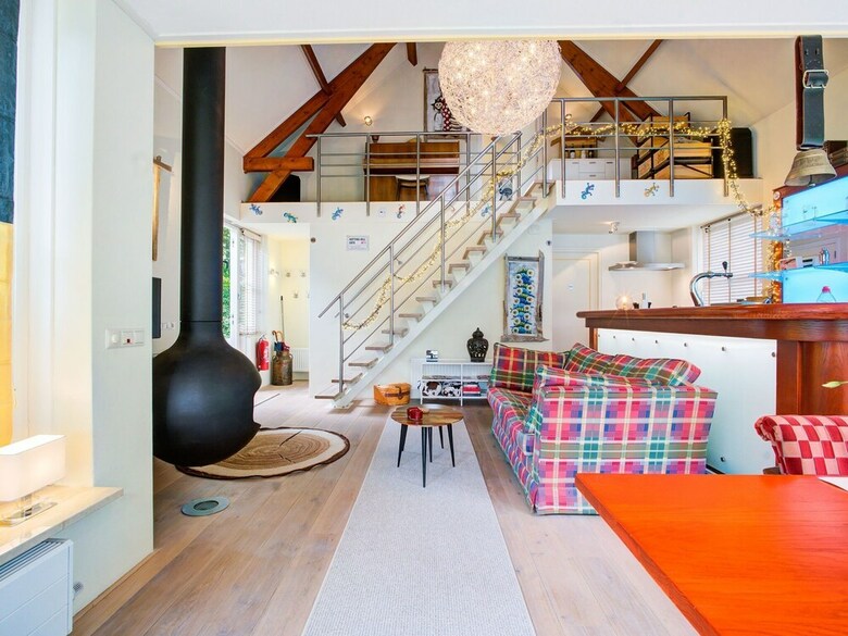 Picturesque Holiday Home In Oldenzaal With Jacuzzi
