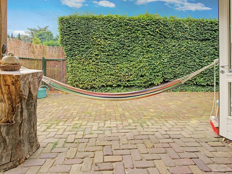 Picturesque Holiday Home In Oldenzaal With Jacuzzi