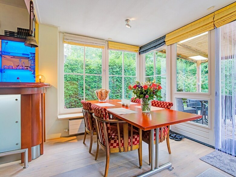 Picturesque Holiday Home In Oldenzaal With Jacuzzi