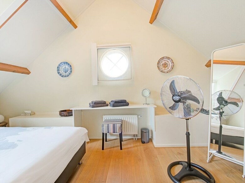 Picturesque Holiday Home In Oldenzaal With Jacuzzi