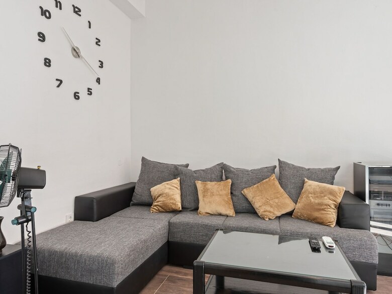 Refined Apartment In Ka?tel Luk?i? With Garden