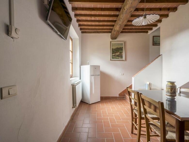 Attractive Villa In Montespertoli With Swimming Pool