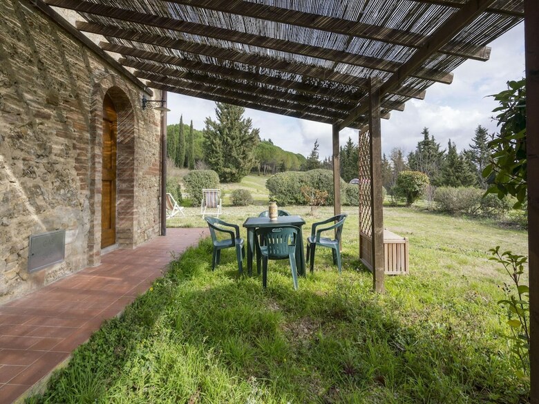 Attractive Villa In Montespertoli With Swimming Pool
