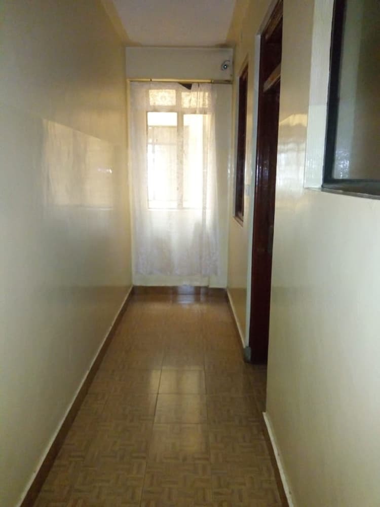 Mid Africa Hotel