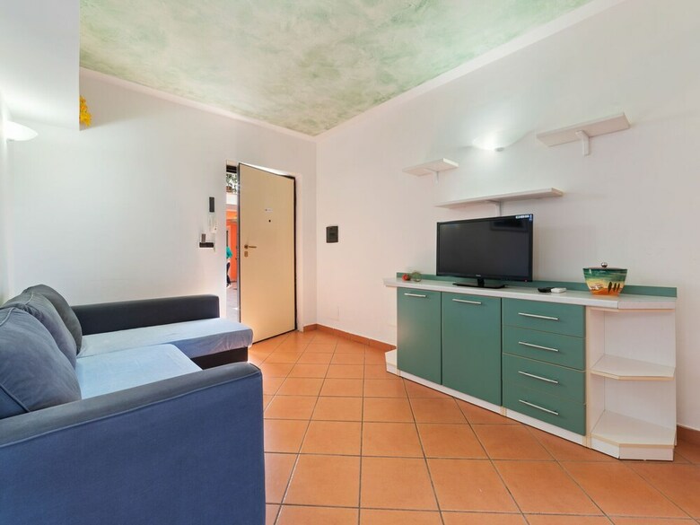 Inviting Apartment In Villammare With Small Garden