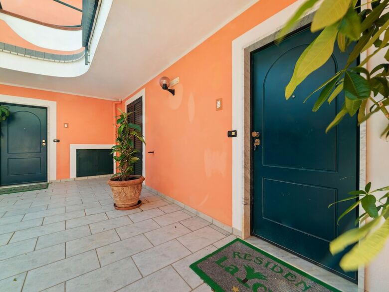 Inviting Apartment In Villammare With Small Garden