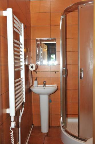 Hostal Kur?n? U?eigos Sve?i? Namai