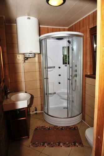 Hostal Kur?n? U?eigos Sve?i? Namai
