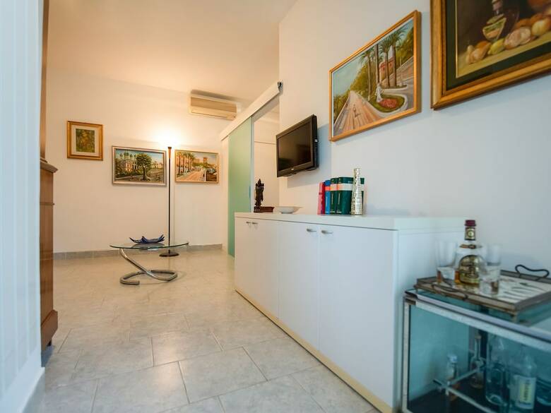 Pleasant Apartment In Sanremo With Balcony