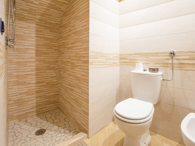 Cosy Holiday Home In Metato With Swimming Pool