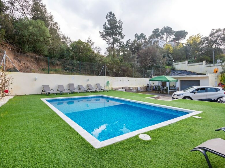Cosy Holiday Home In Lloret de Mar With Swimming Pool