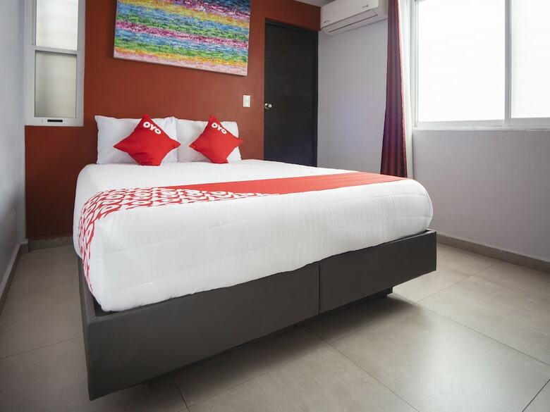 Oyo Hotel Sf Express