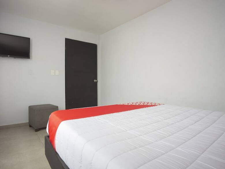 Oyo Hotel Sf Express