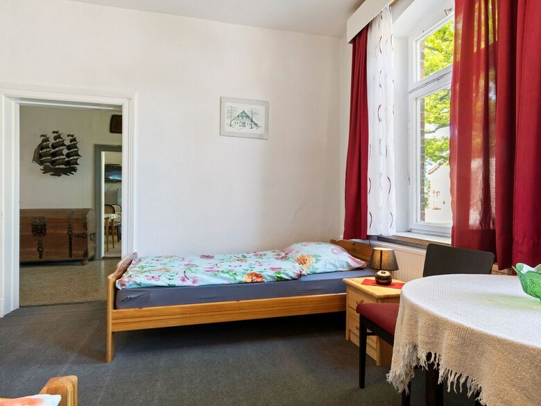 Delightful Apartment In Klein Pravtshagen With Boating