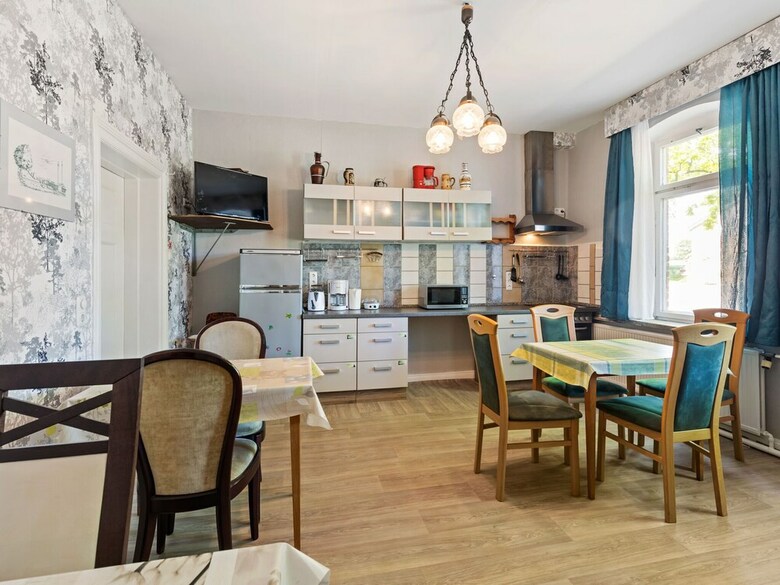 Delightful Apartment In Klein Pravtshagen With Boating