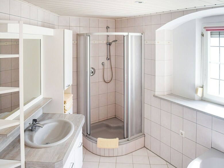 Beautiful Apartment In Rattenberg By The River