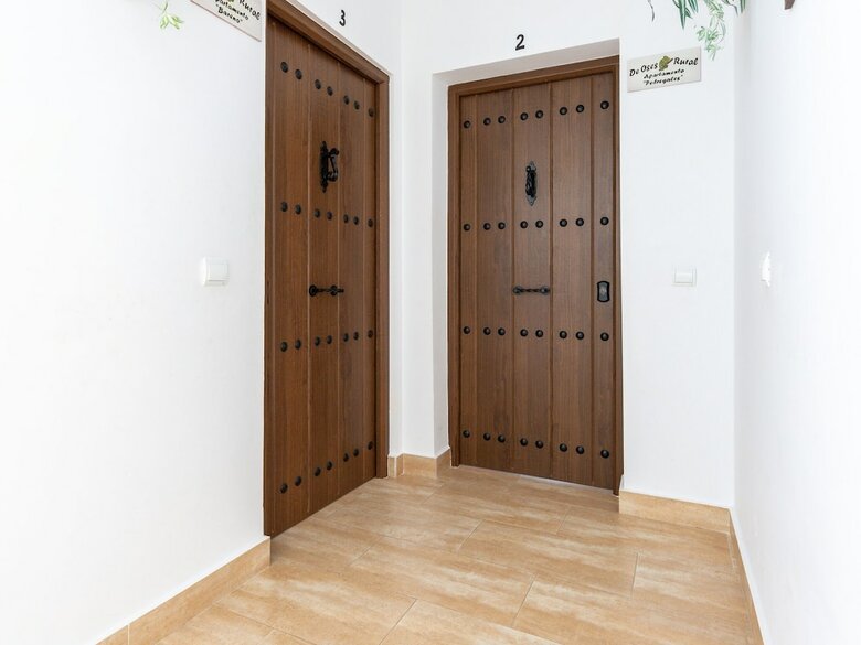 Elegant Apartment In Total�n With Jacuzzi