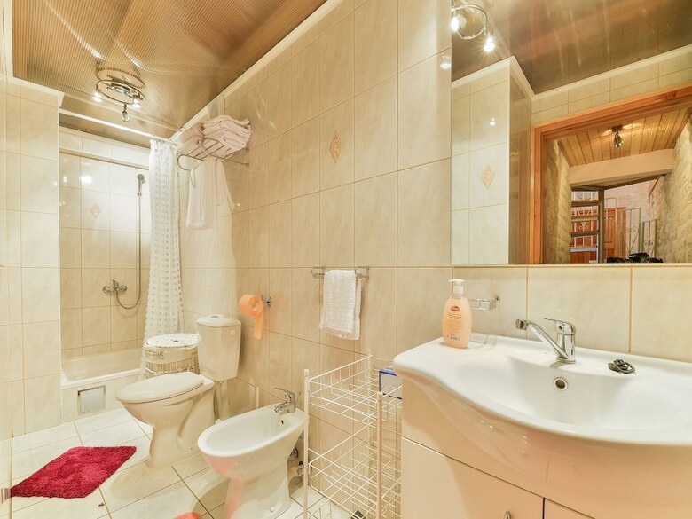 Cosy Holiday Home In Pola?a With Swimming Pool