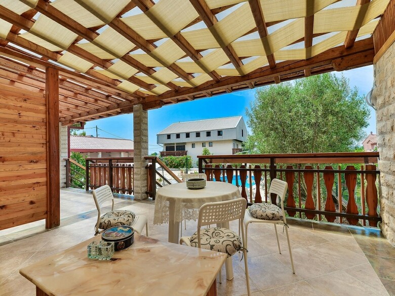 Cosy Holiday Home In Pola?a With Swimming Pool