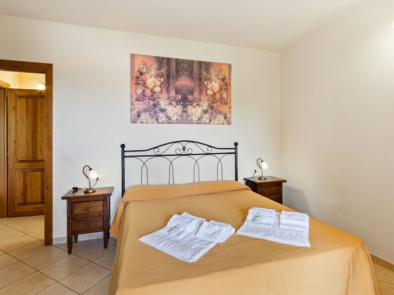 Elegant Holiday Home In Sorano With Swimming Pool