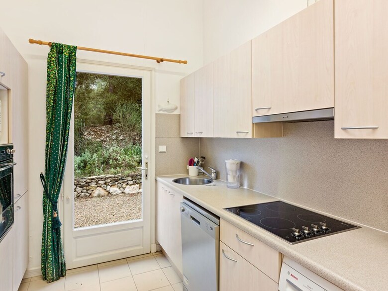 Lavish Villa In Bagnols-en-for�t With Swimming Pool