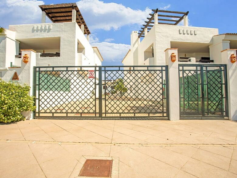 Spacious Apartment In San Roque With Swimming Pool