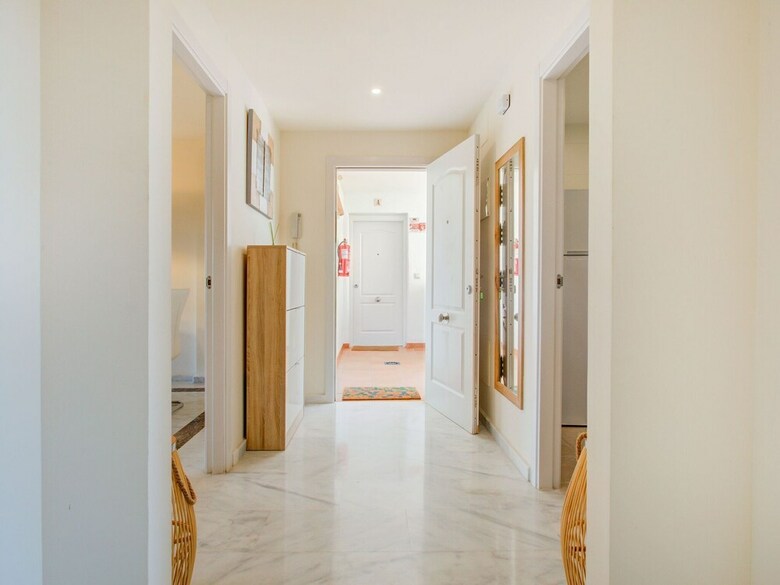 Spacious Apartment In San Roque With Swimming Pool