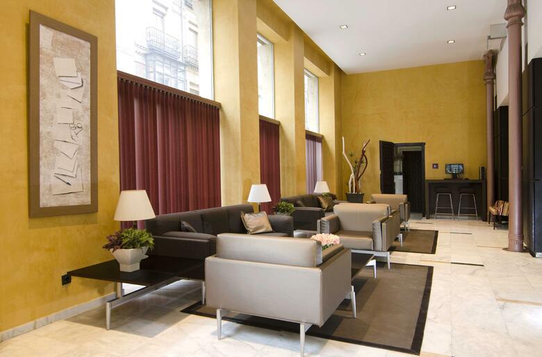 Hotel Catalonia El Pilar