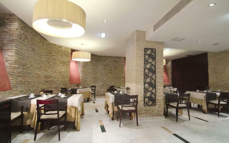 Hotel Catalonia El Pilar