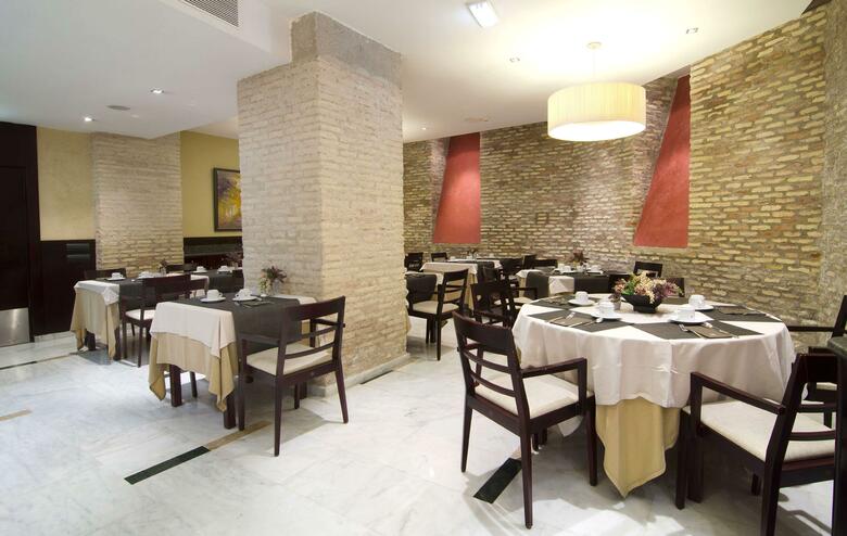 Hotel Catalonia El Pilar