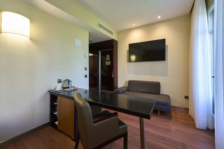 Hotel Catalonia El Pilar