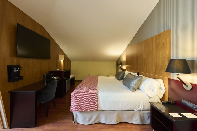 Hotel Catalonia El Pilar