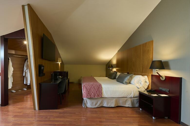 Hotel Catalonia El Pilar