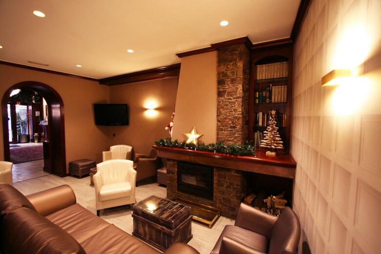 Hotel Pyr�n�es