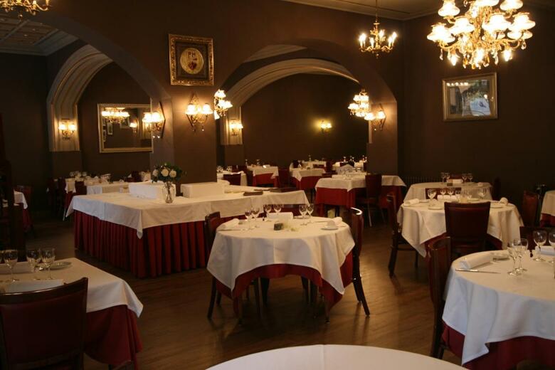 Hotel Pyr�n�es