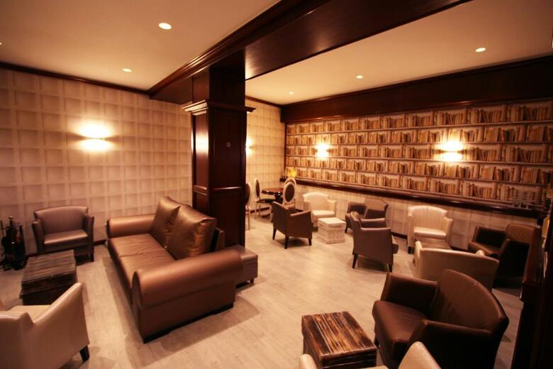 Hotel Pyr�n�es