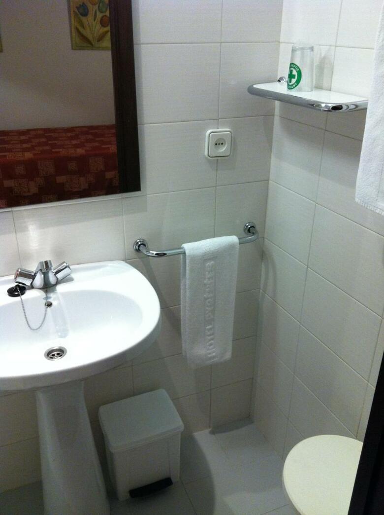 Hotel Pyr�n�es