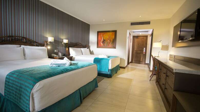 Camino Real Hotel