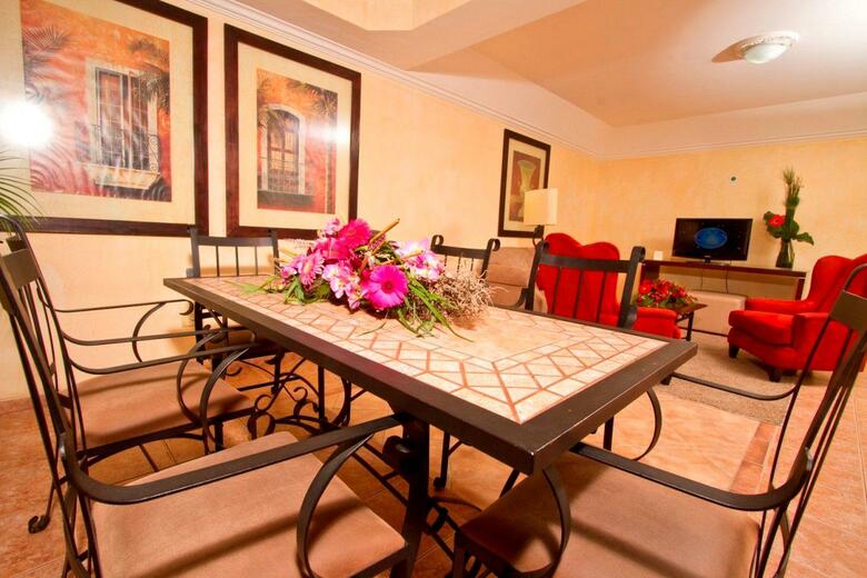 Hotel Buganvillas